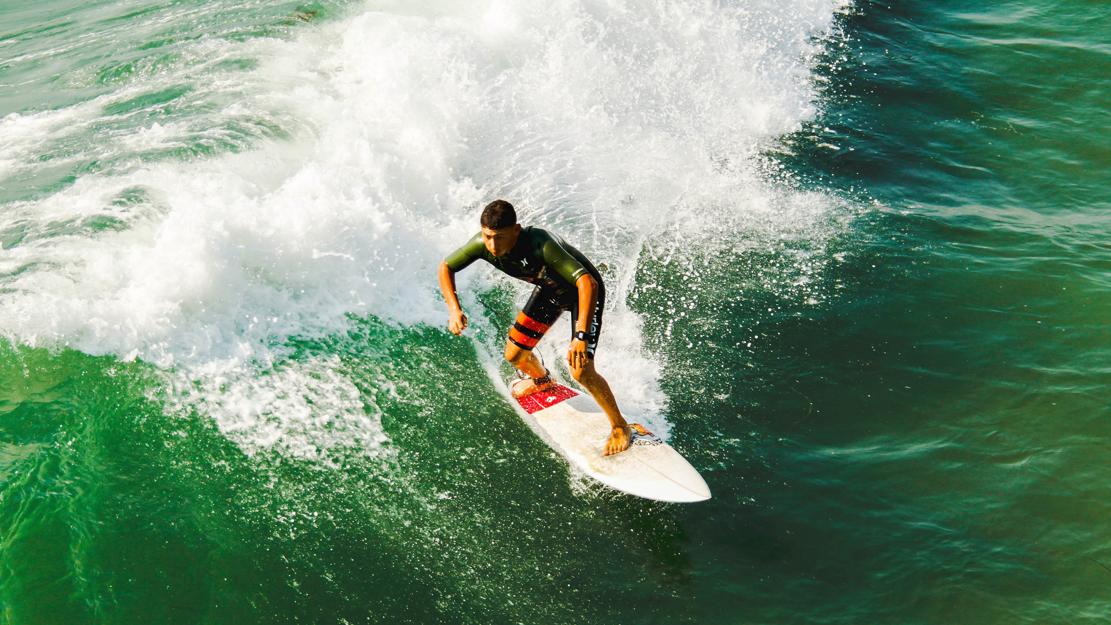 田径赛场焦点！意大利队对阵韩国队，球星闪耀，全场焦点无人能挡